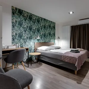 Vv & Hotel